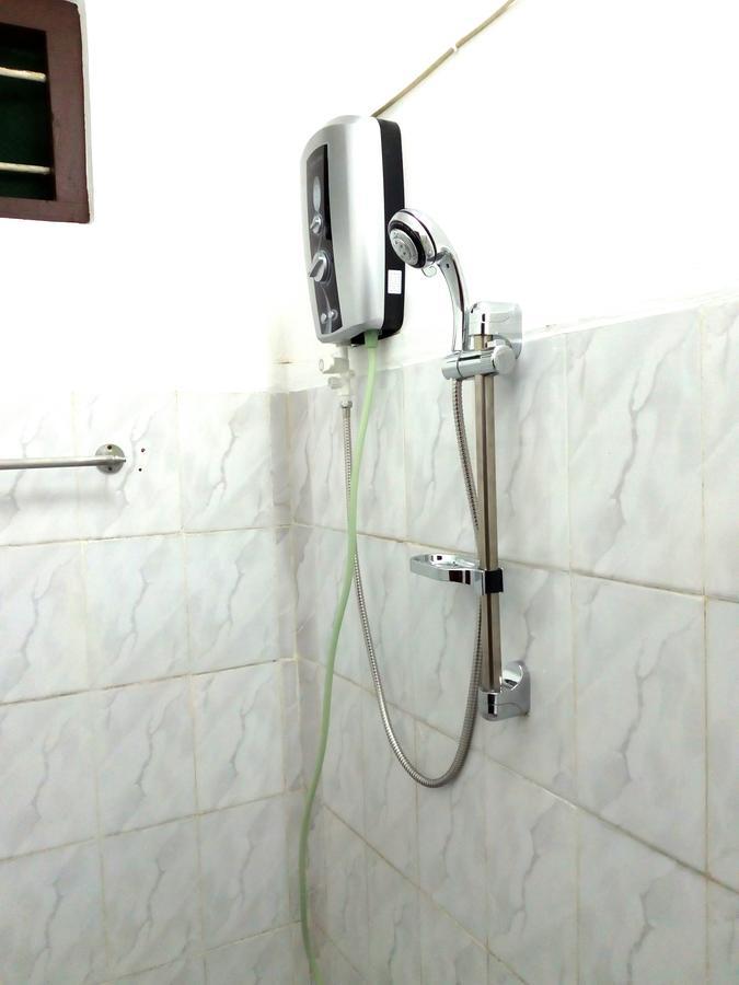 Nallur Holidays Inn Джафна Экстерьер фото